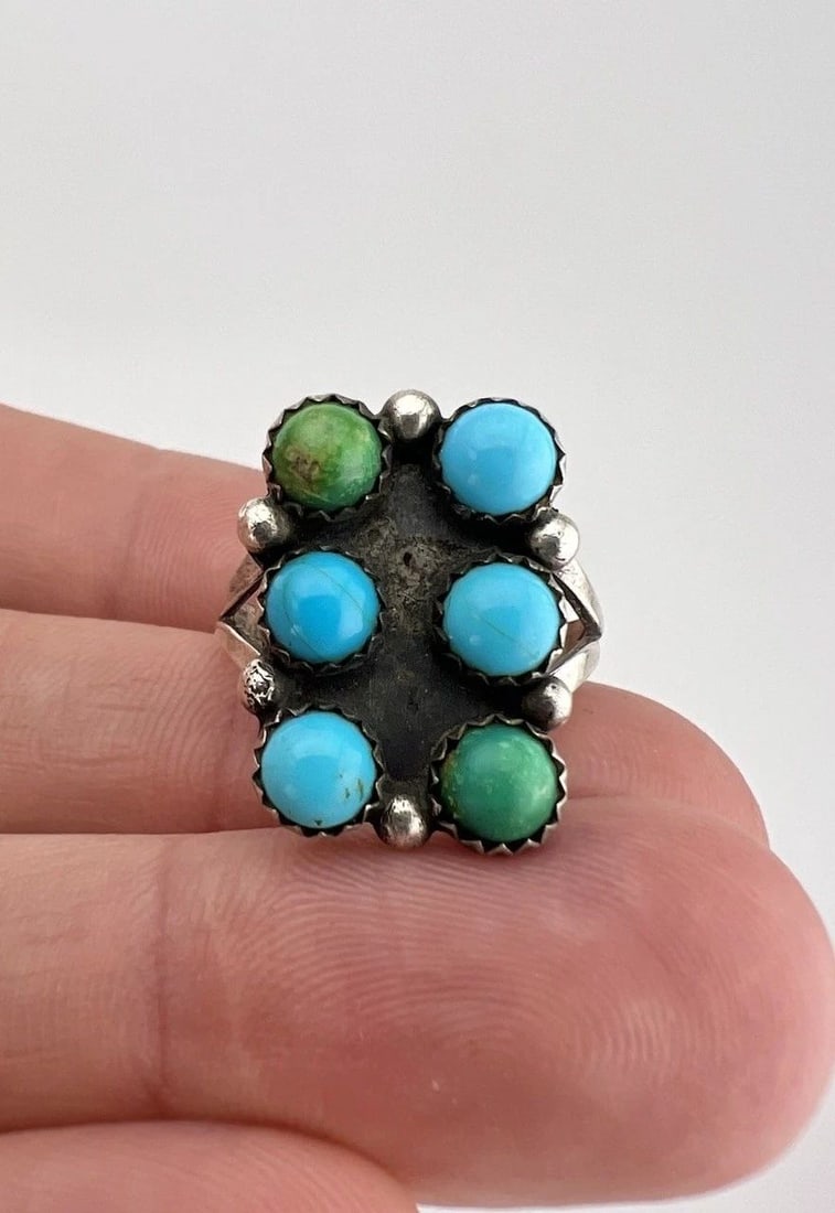 VINTAGE ZUNI STERLING SILVER SNAKE EYE'S TURQUOISE CLUSTER LONG WOMEN'S RING (1 of 2)