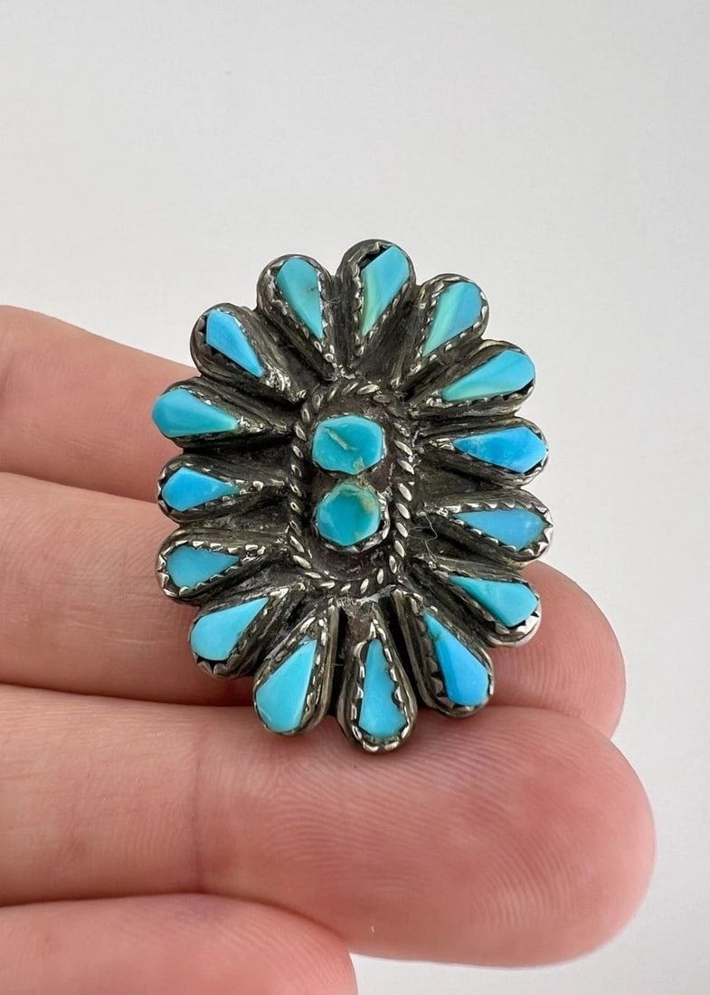 VINTAGE NAVAJO STERLING SILVER PETIT POINT TURQUOISE CLUSTER OVAL WOMEN'S RING (1 of 2)