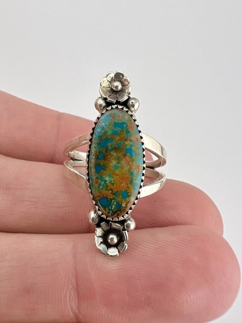 VINTAGE NAVAJO STERLING SILVER WEBBED BISBEE TURQUOISE STAMPED FLOWER RING #4 (1 of 2)
