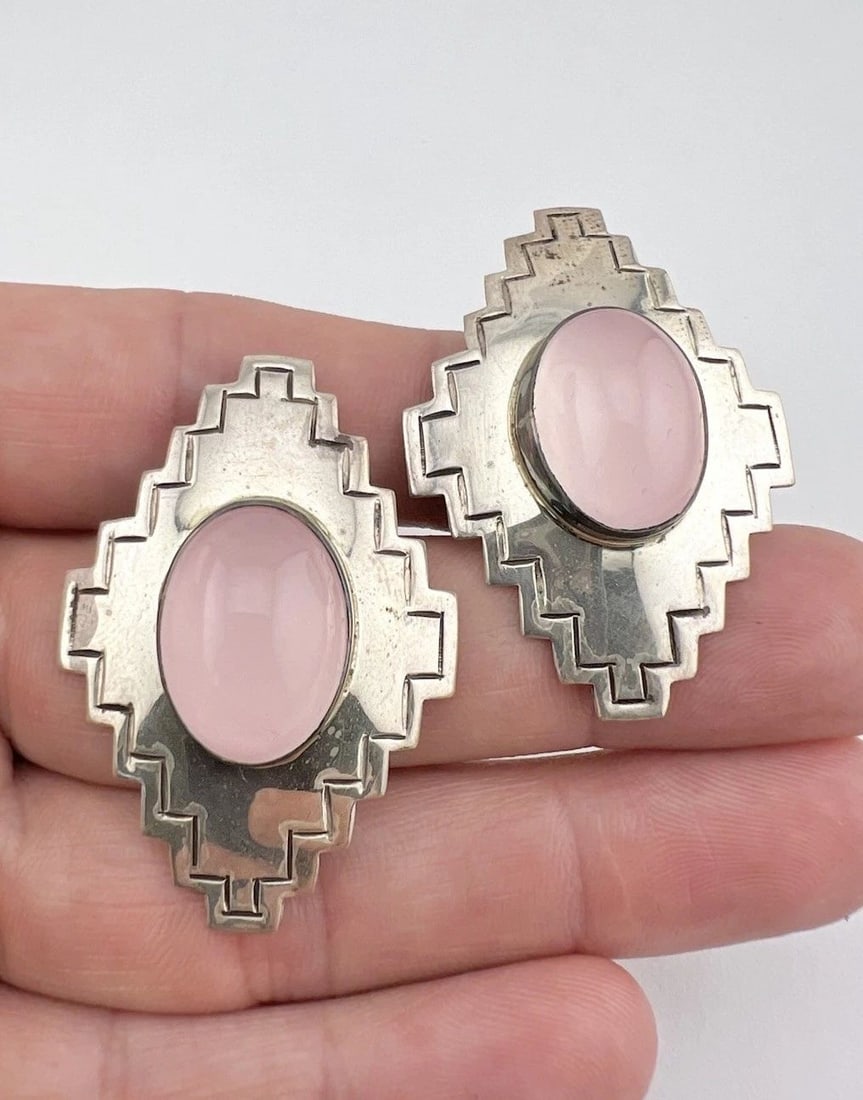 CAROL FELLEY SOUTHWESTERN NAVAJO ROSE QUARTZ STERLING SILVER POST EARRINGS 1.75" (1 of 2)