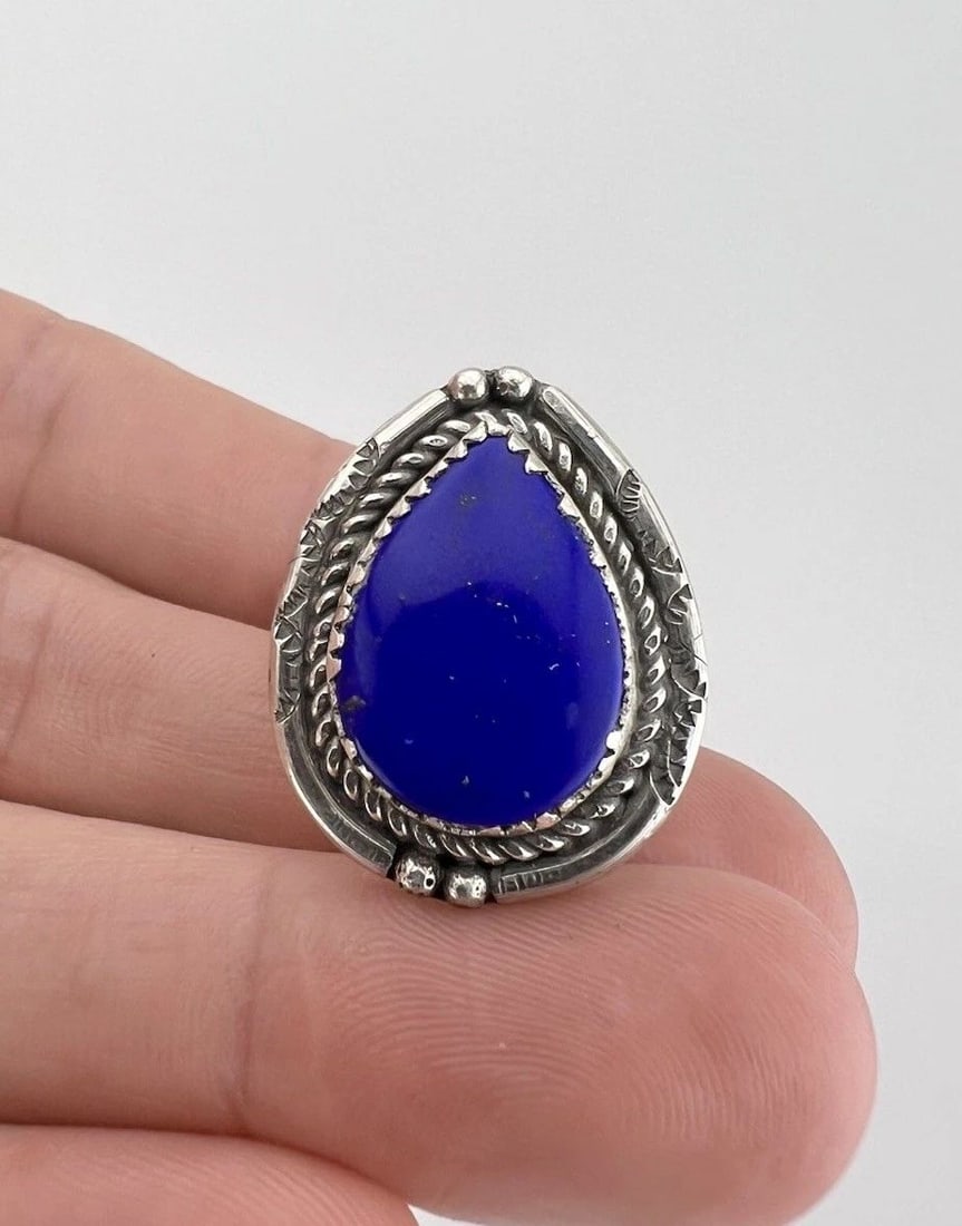 VTG NAVAJO STERLING SILVER NATURAL LAPIS LAZULI STAMPED TEARDROP WOMEN'S RING (1 of 2)