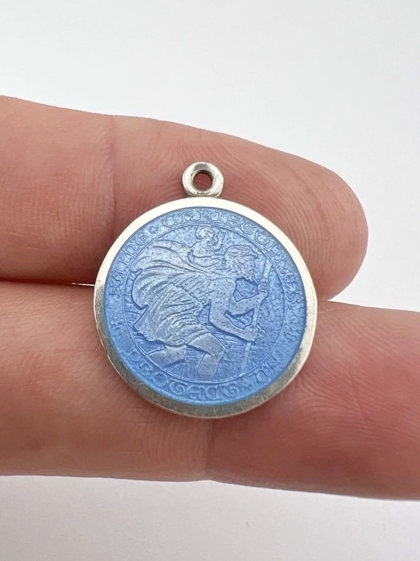 VTG STERLING SILVER BABY BLUE ENAMEL ST. CHRISTOPHER PROTECT US CHARM PENDANT: VTG STERLING SILVER BABY BLUE ENAMEL ST. CHRISTOPHER PROTECT US CHARM PENDANT Vintage Sterling Silver Baby Blue Enamel St. Christopher Protect Us Charm Pendant Size: Just Under 1" Tall With bail By 3/