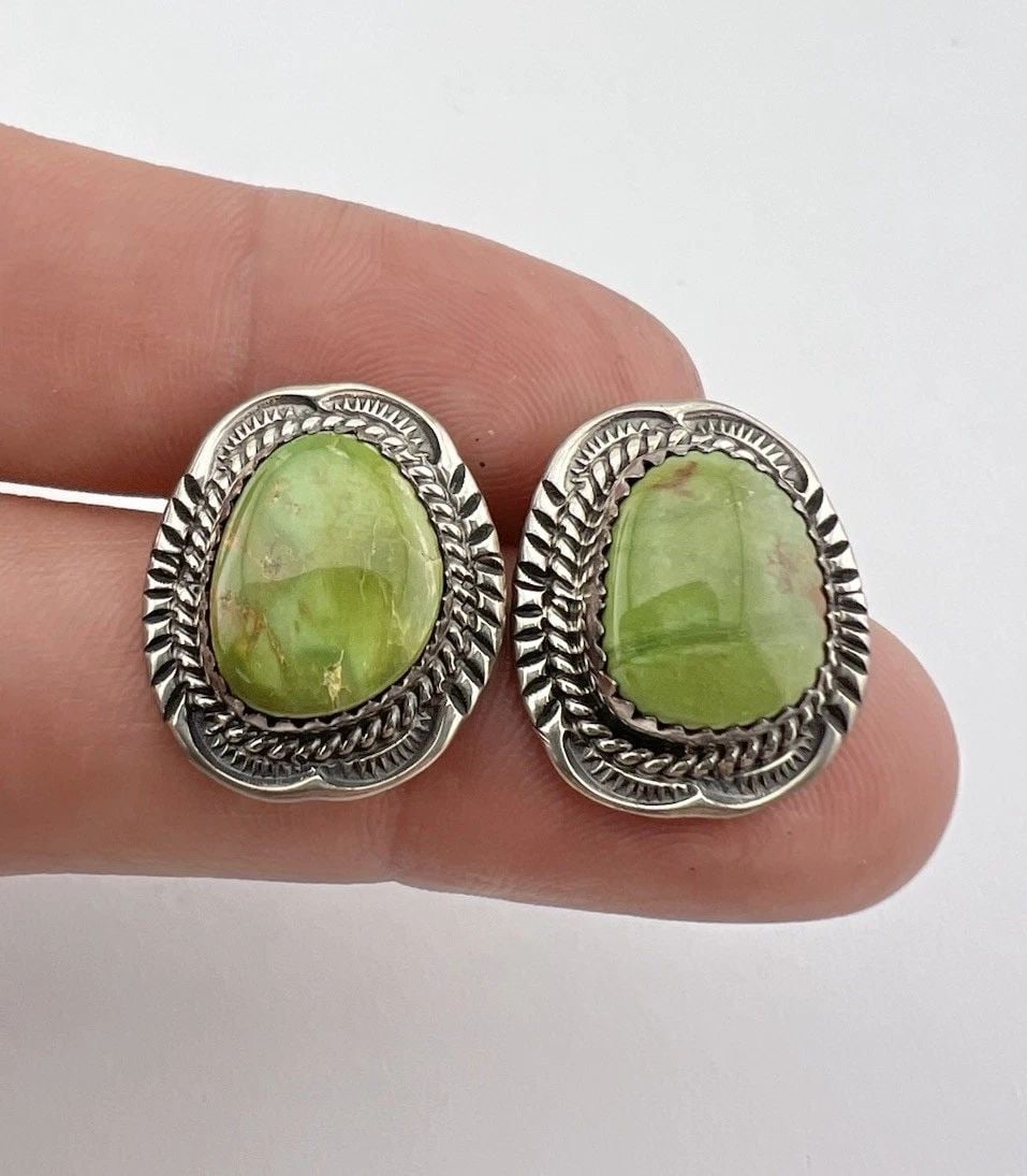 VTG WILL DENETDALE NAVAJO STERLING SILVER NATURAL GASPEITE OVAL POST EARRINGS: VTG WILL DENETDALE NAVAJO STERLING SILVER NATURAL GASPEITE OVAL POST EARRINGS Vtg Will Denetdale Navajo Sterling Silver Natural Gaspeite Oval Post Earrings Size: 3/4" Tall & 5/8" Wide Weight is 7.6 Gr