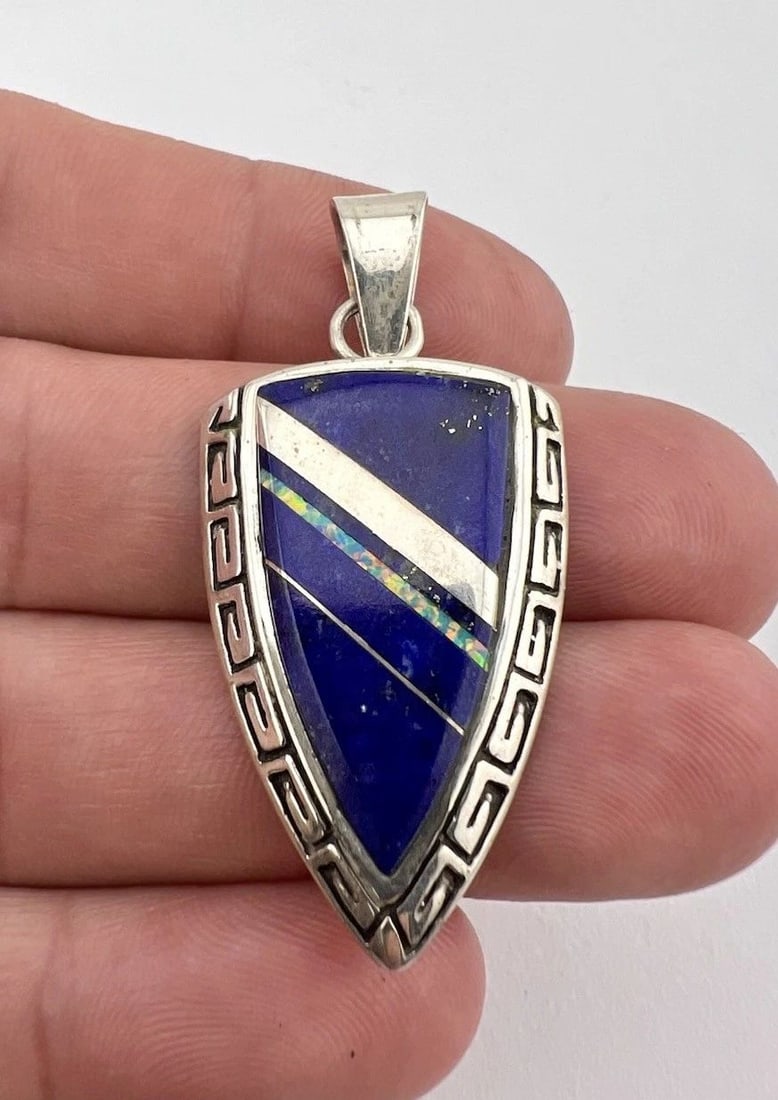 VTG NAVAJO STERLING SILVER LAPIS LAZULI & FIRE OPAL FLUSH INLAY SHIELD PENDANT (1 of 2)
