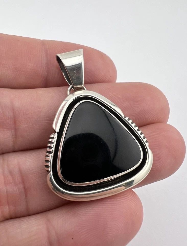 WILL DENETDALE NAVAJO STERLING SILVER ONYX DOUBLE STACK TRIANGLE PENDANT 1 5/8": WILL DENETDALE NAVAJO STERLING SILVER ONYX DOUBLE STACK TRIANGLE PENDANT 1 5/8" Vintage Will Denetdale Navajo Sterling Silver Onyx Double Stack Triangle Pendant 1 5/8" Size: 1 5/8" Tall With Bail & 1 
