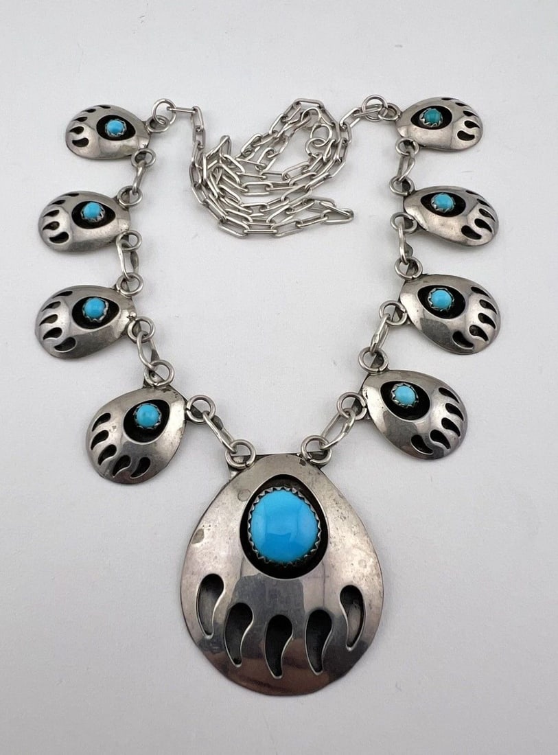 VINTAGE NAVAJO STERLING SILVER TURQUOISE BEAR PAW DANGLE NECKLACE 18.75" (1 of 2)