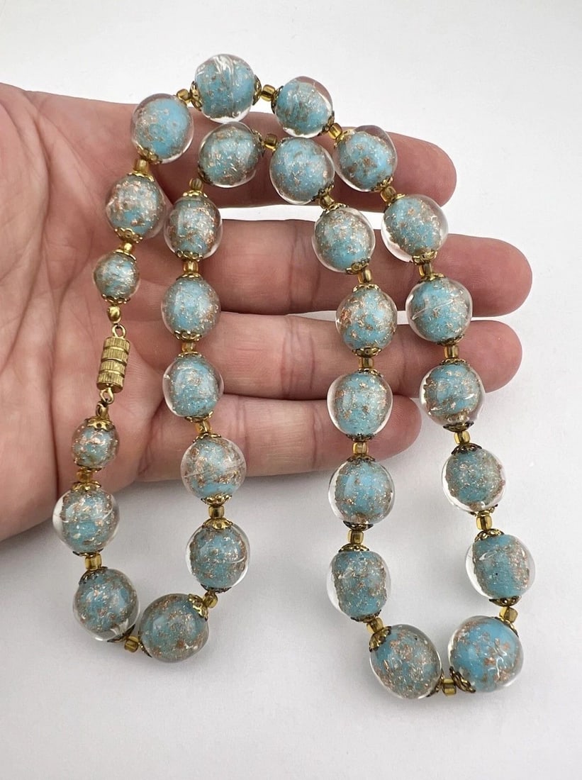 VINTAGE VENETIAN MURANO GLASS FOILED BABY BLUE & GOLD NECKLACE 20" (1 of 2)