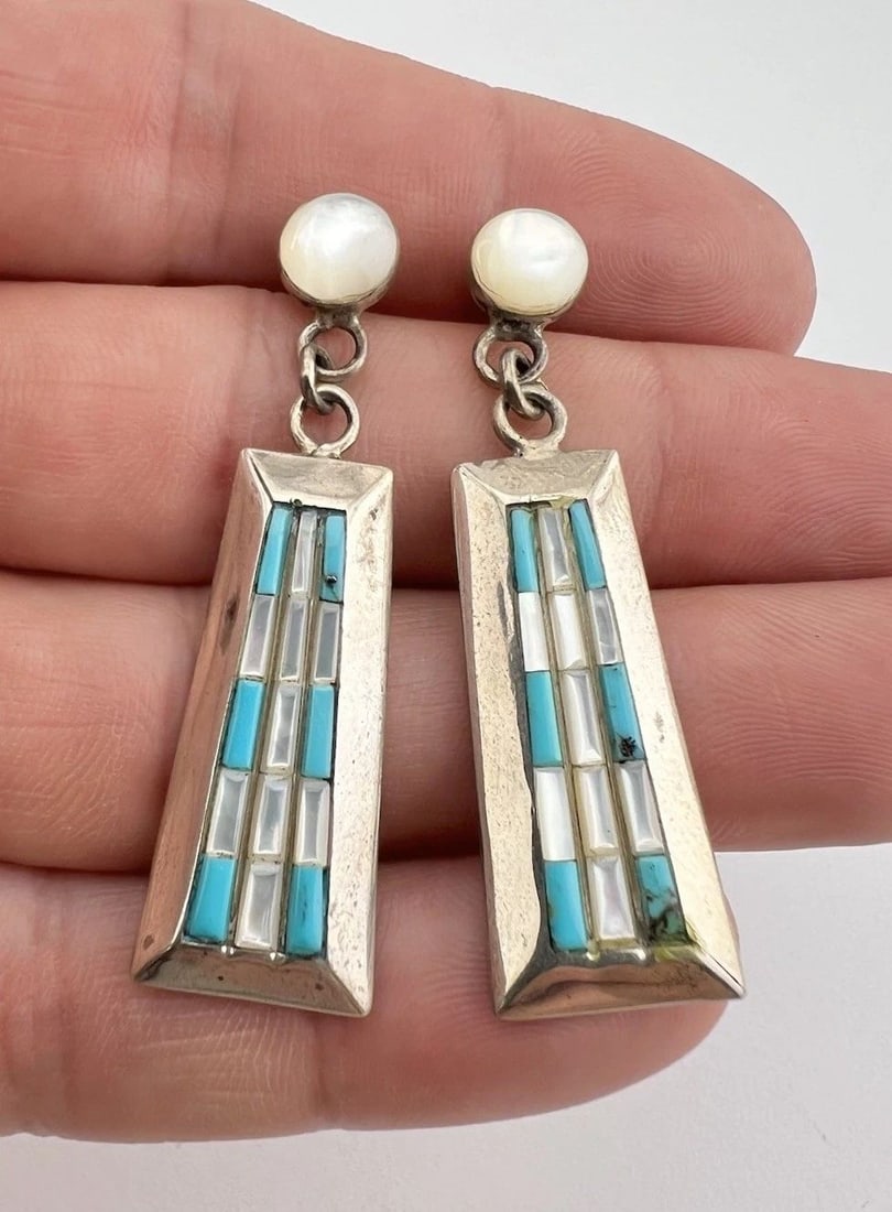 VTG NAVAJO STERLING SILVER TURQUOISE & MOTHER OF PEARL POST EARRINGS 1 7/8" (1 of 2)