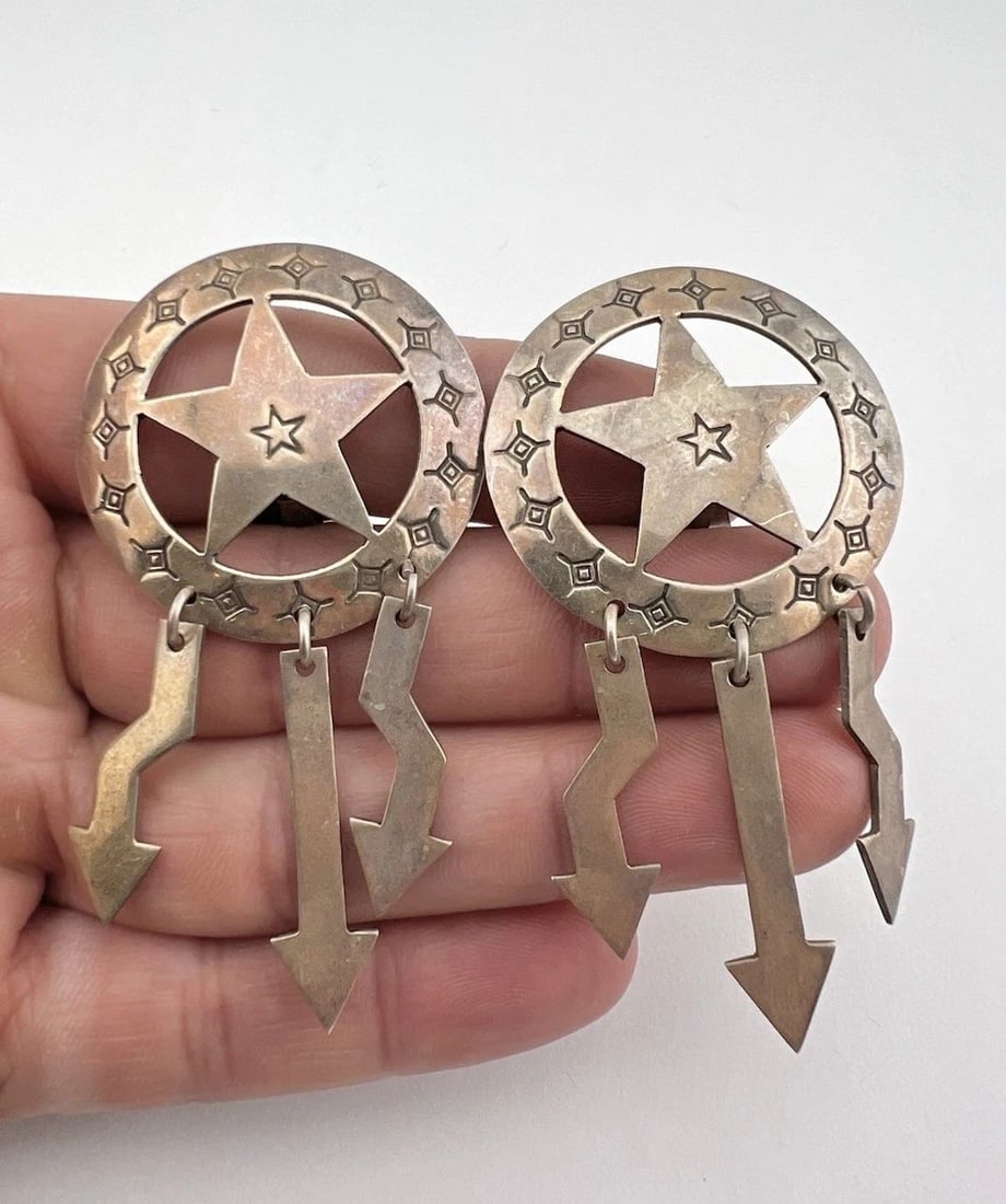 VTG MEXICO TAXCO STERLING SILVER STAMPED STAR & ARROW DANGLE CLIP EARRINGS 2.75" (1 of 2)