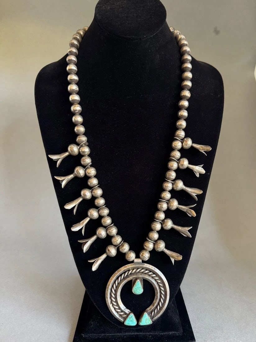 OLD PAWN NAVAJO STERLING SILVER WITH TURQUOISE SQUASH BLOSSOM NECKLACE (1 of 2)