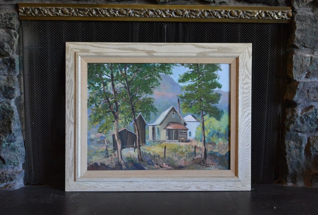 SUGLIO - OIL PAINTING OF OLD HOMESTEAD IN RED ROCK COUNTRY - SEDONA AZ - FRAMED: SUGLIO - OIL PAINTING OF OLD HOMESTEAD IN RED ROCK COUNTRY - SEDONA AZ - FRAMED This vintage oil painting came out of an estate here in the Sedona, AZ area. Looking at the mountains in the background,