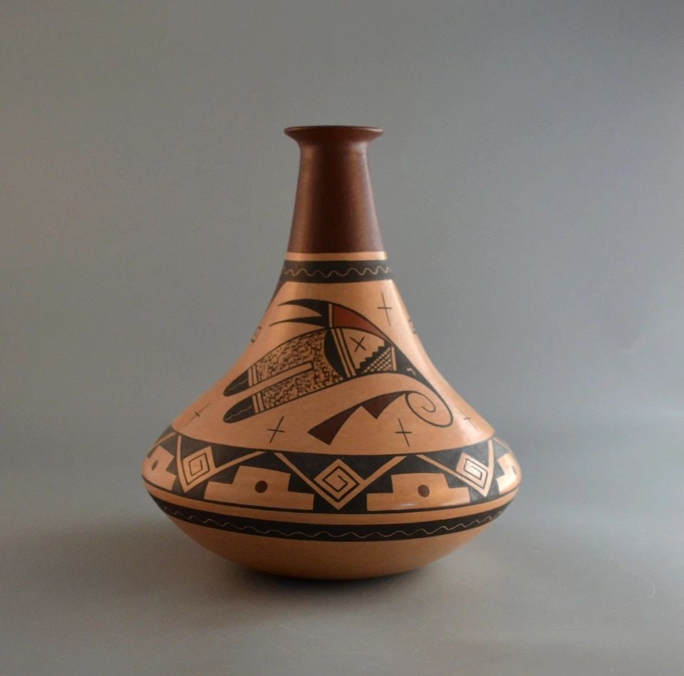 AGNES NAHSONHOYA -VINTAGE HOPI INDIAN OLLA POT BEAUTIFULLY MADE - 8.5" TALL: AGNES NAHSONHOYA -VINTAGE HOPI INDIAN OLLA POT BEAUTIFULLY MADE - 8.5" TALL Item Description: This vintage Hopi olla pot has been beautifully crafted by well-known Hopi potter Agnes Nahsonhoya. It sta