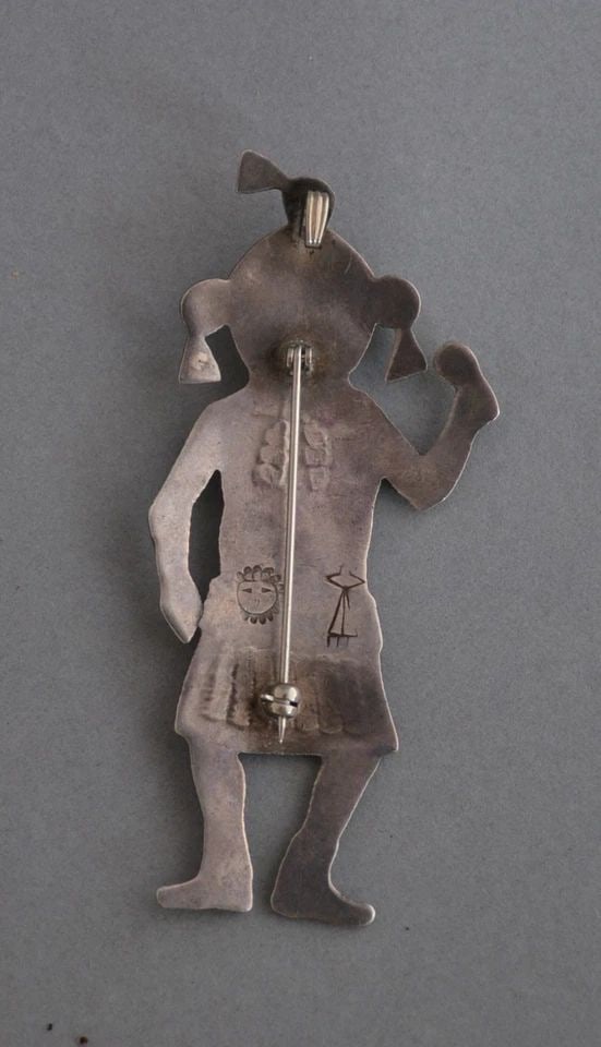 LEROY KEWANYAMA 1922-1991 - HOPI GUILD SILVER PIN PENDANT - MUDHEAD KACHINA 3": LEROY KEWANYAMA 1922-1991 - HOPI GUILD SILVER PIN PENDANT - MUDHEAD KACHINA 3" This vintage Hopi sterling silver pin has been beautifully crafted by Hopi artist Leroy Kewanyama (1922-1991). It is 3" t