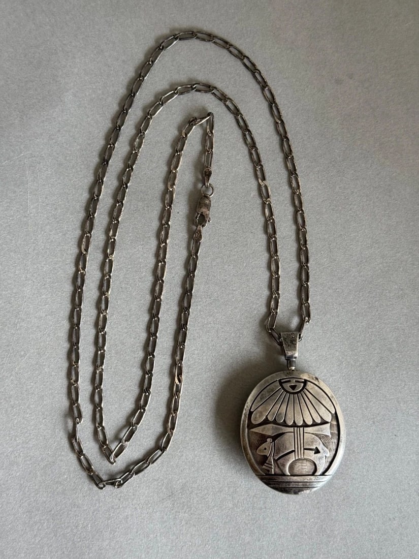 CHERYL WADSWORTH HOPI STERLING 2 SIDED PENDANT W BEAR, AND KOKOPELLI W CHAIN (1 of 2)