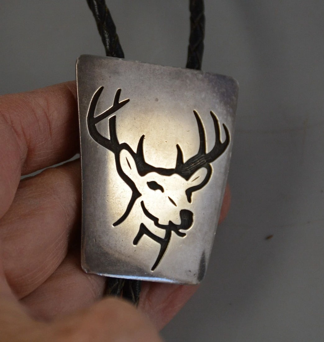 MARVIN C. LOMAHEFTEWA - VINTAGE HOPI INDIAN STERLING SILVER BOLO TIE - DEER (1 of 1)