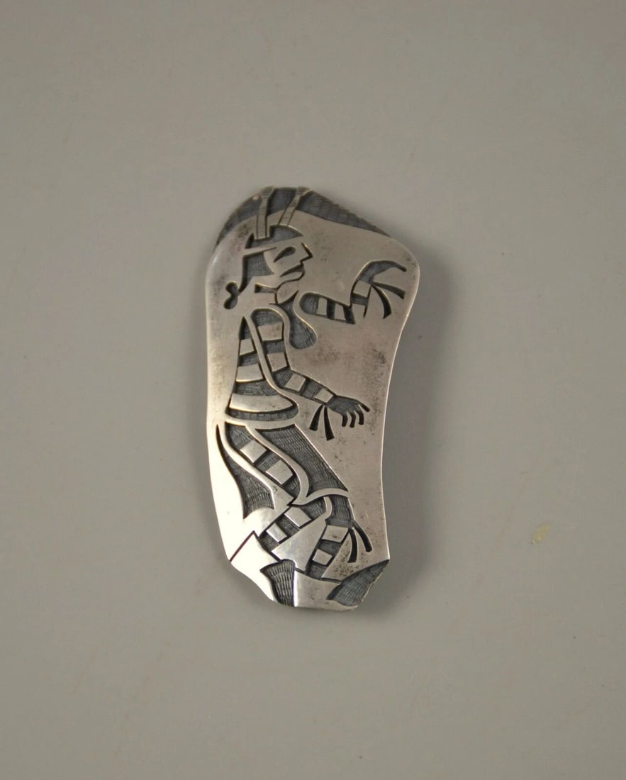 MITCHELL SOCKYMA - VINTAGE HOPI STERLING SILVER PIN KOSHARE CLOWN - HOPI CRAFTS: MITCHELL SOCKYMA - VINTAGE HOPI STERLING SILVER PIN KOSHARE CLOWN - HOPI CRAFTS Item Description: This vintage sterling silver pin has been beautifully crafted by well known Hopi silversmith Mitchell 