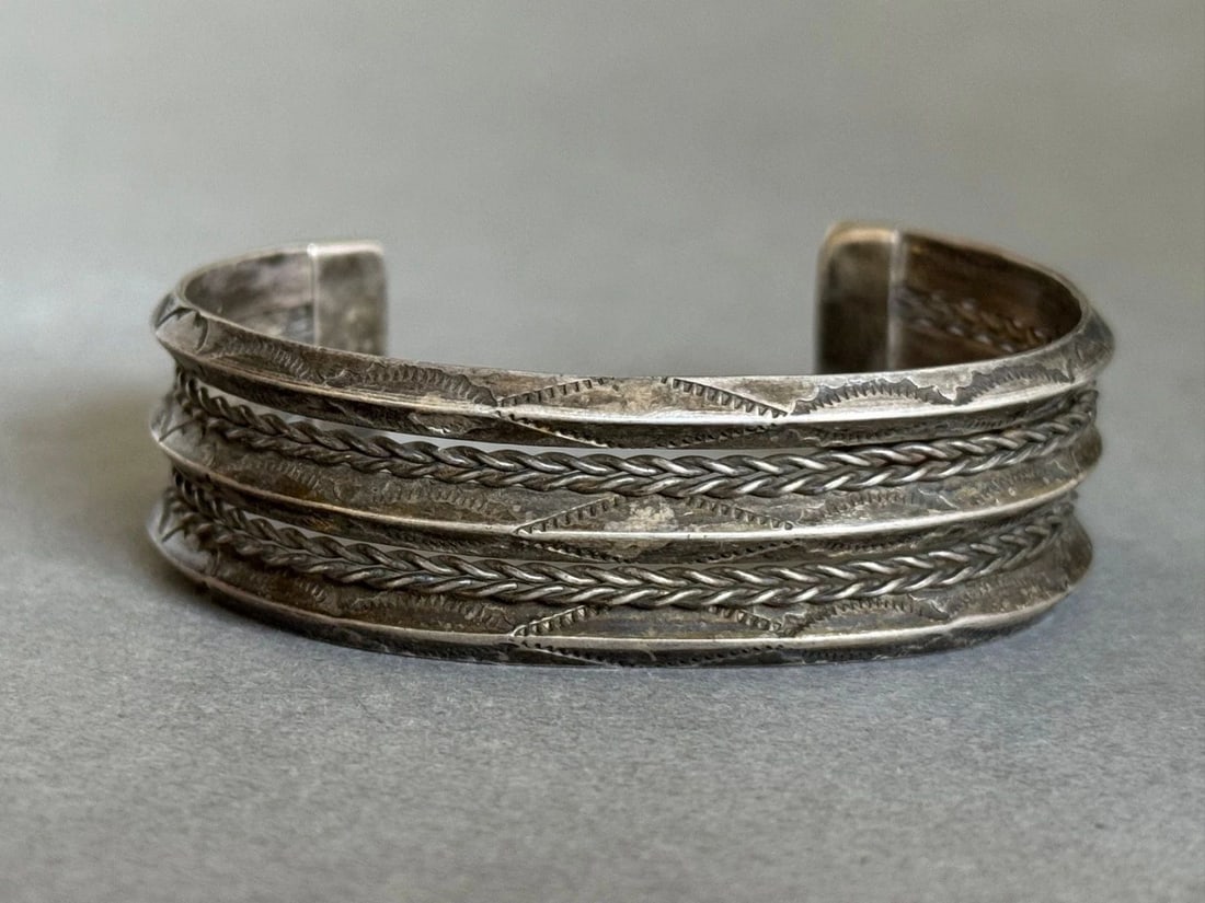 OLD PAWN NAVAJO STERLING SILVER BRACELET 3/4 " WIDE (1 of 1)