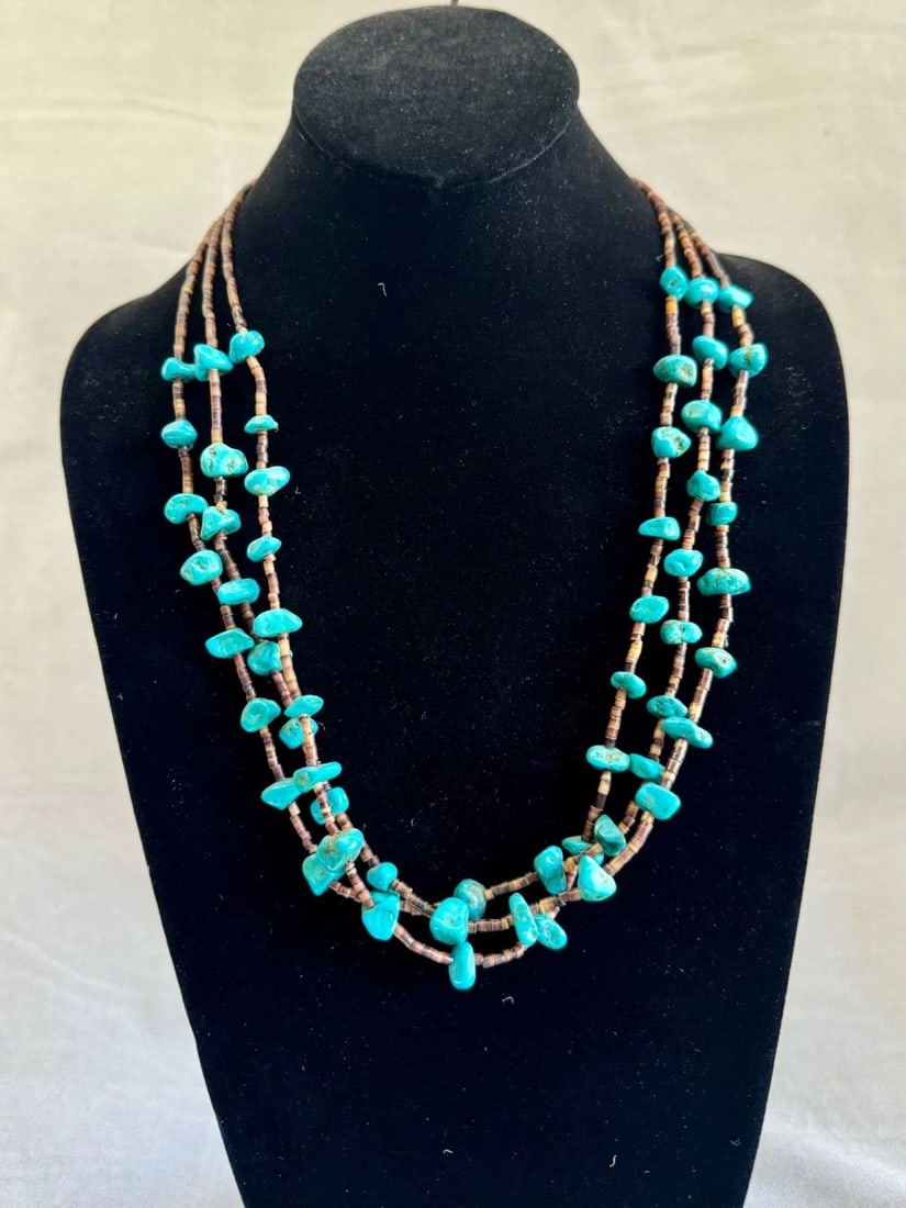 OLD PAWN NAVAJO TURQUOISE AND SHELL NECKLACE 22" (1 of 2)