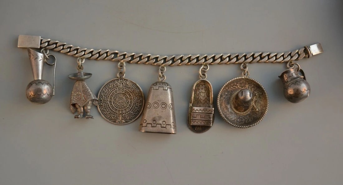 VINTAGE STERLING SILVER 2.3 OZ..CHARM BRACELET & 7 CHARMS - CASTELAN EAGLE 15 (1 of 2)