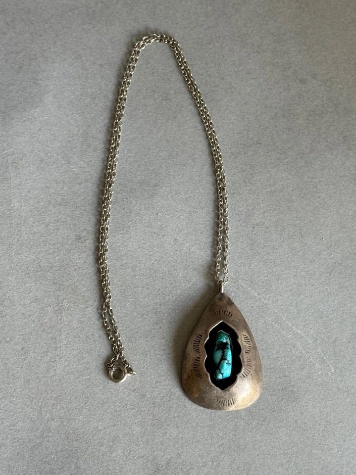 OLD PAWN NAVAJO STERLING SILVER W TURQUOISE IN SHADOWBOX PENDANT W CHAIN (1 of 1)