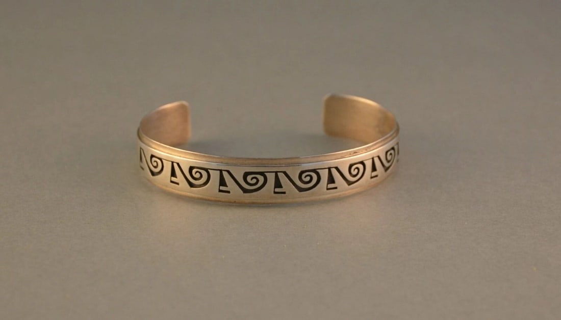 AUGUSTINE MOWA - HOPI INDIAN STERLNG SILVER ON SILVER BRACELET - 7 3/8" (1 of 2)