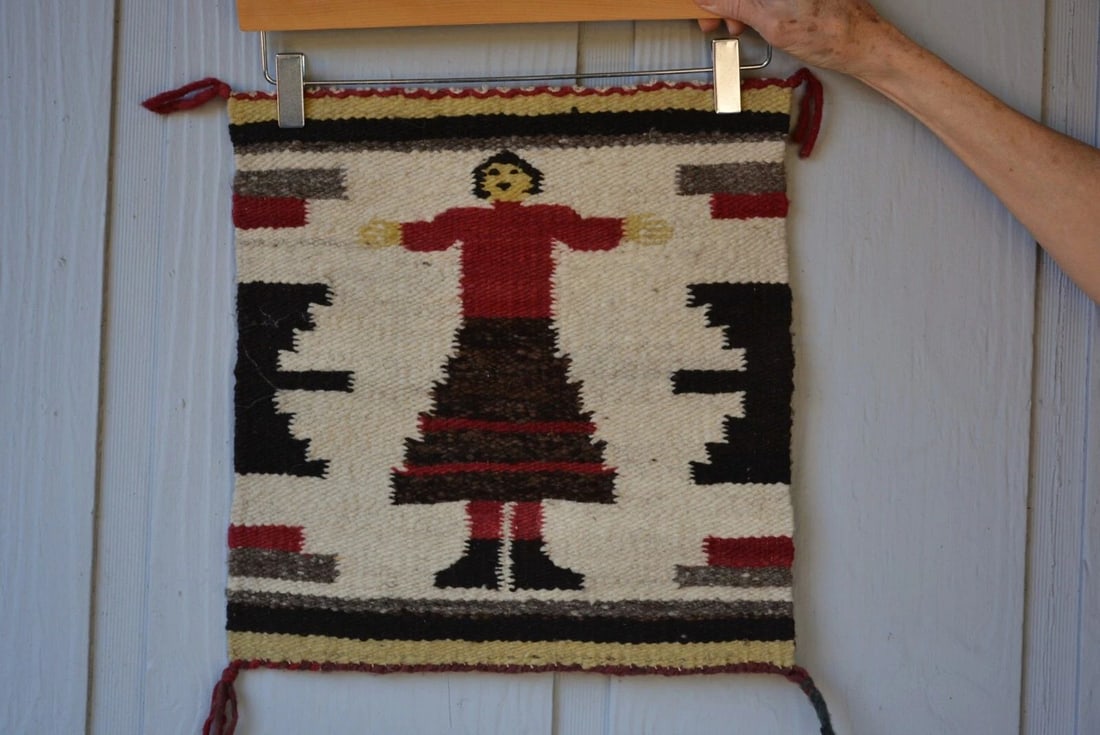 VINTAGE NAVAJO PICTORIAL WEAVING RUG - SINGLE FIGURE WOMAN - 15" X 14.5" (1 of 1)