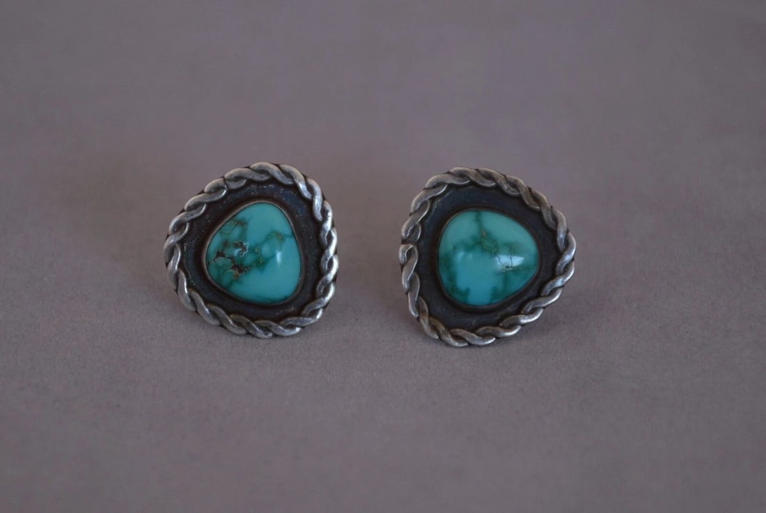 OLD PAWN VINTAGE NAVAJO STERLING SILVER CUFFLINKS - GREAT TURQUOISE STONES (1 of 2)