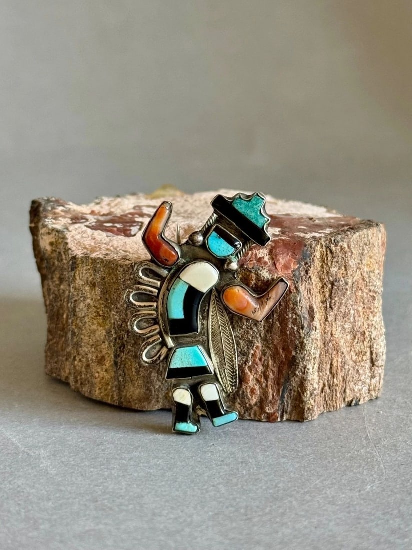 OLD PAWN ZUNI STERLING SILVER W INLAID TURQUOISE CORAL JET AND SHELL BROOCH PIN: OLD PAWN ZUNI STERLING SILVER W INLAID TURQUOISE CORAL JET AND SHELL BROOCH PIN Old Pawn Zuni Sterling Silver w Inlaid Turquoise Coral Jet and Shell Rainbow Man Brooch Pin ..1 3/4" Tall ..