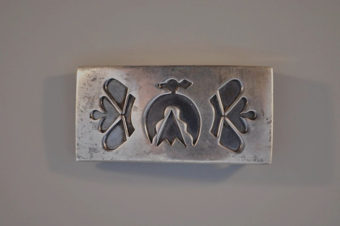 OLD PAWN NAVAJO STERLING SILVER BELT BUCKLE THUNDERBIRD .. (1 of 2)