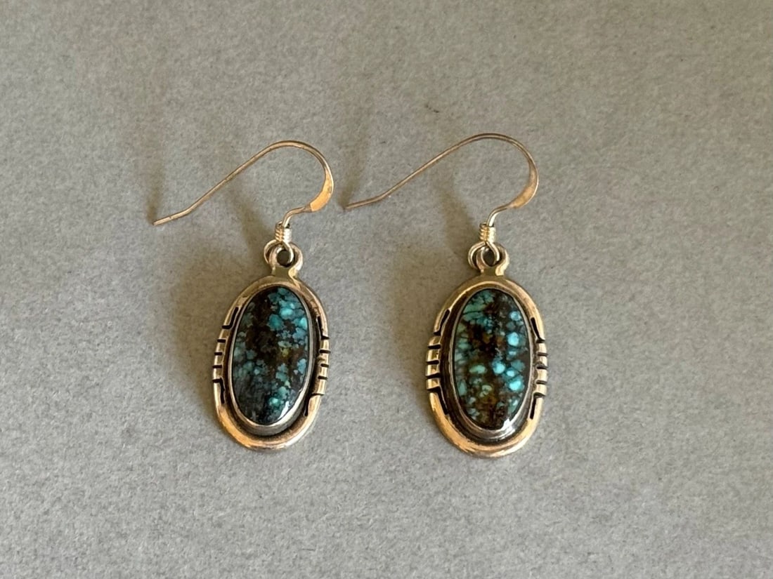 UNUSED NAVAJO STERLING SILVER AND SPIDER WEB TURQUOISE EARRINGS SIGNED M (1 of 2)