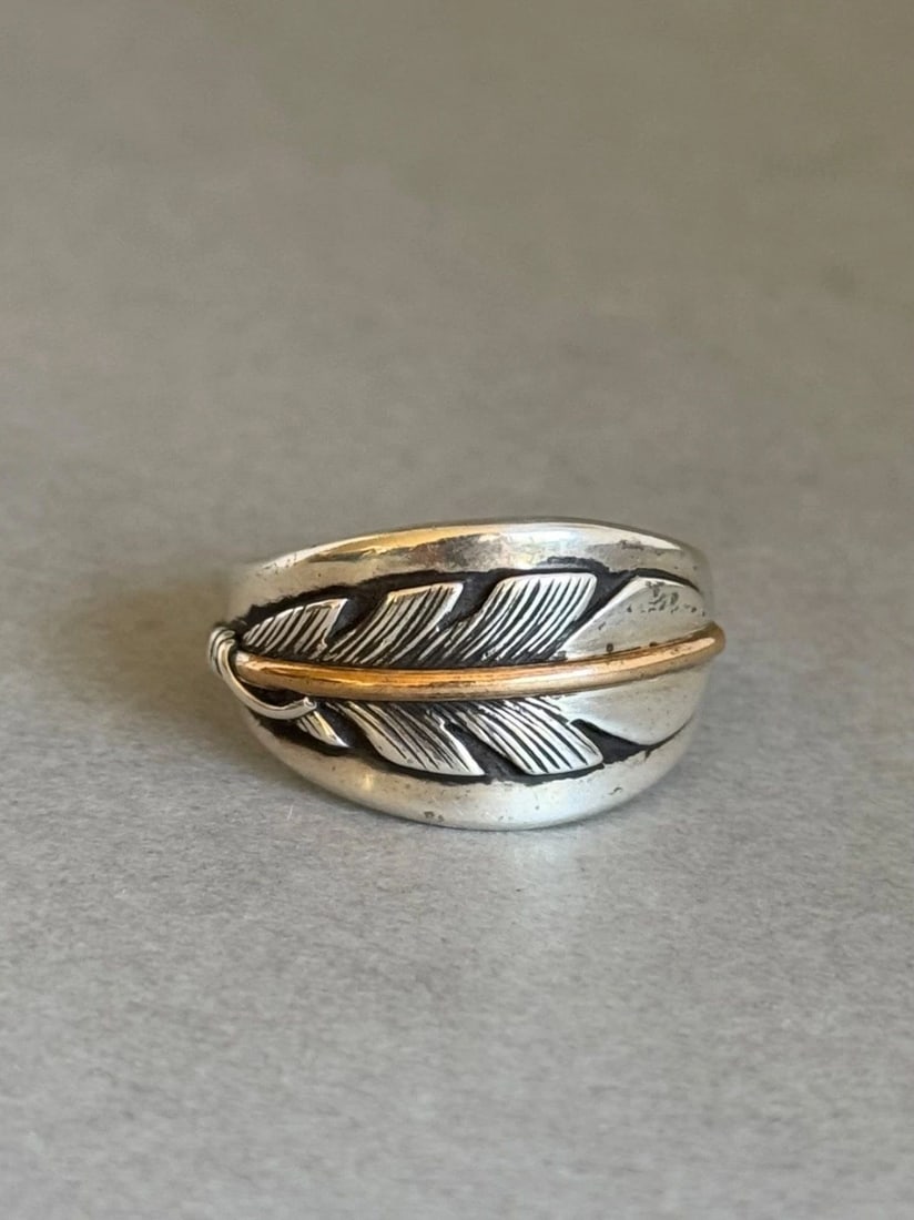 UNUSED NAVAJO STERLING SILVER FEATHER RING SIGNED LP SIZE 13 (1 of 2)