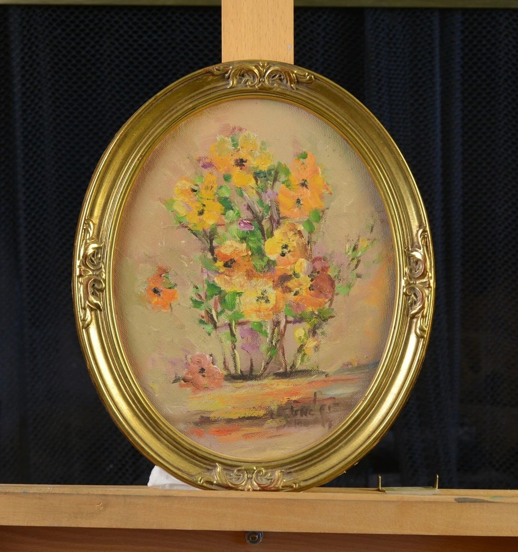 SMALL VINTAGE PAINTING - ORANGE ROSE FLOWER BOUQUET IN GOLD OVAL FRAME - 11.5": SMALL VINTAGE PAINTING - ORANGE ROSE FLOWER BOUQUET IN GOLD OVAL FRAME - 11.5" Item Description: This delightful painting is a still life of a bouquet of yellow, orange and rose flowers. It has been f