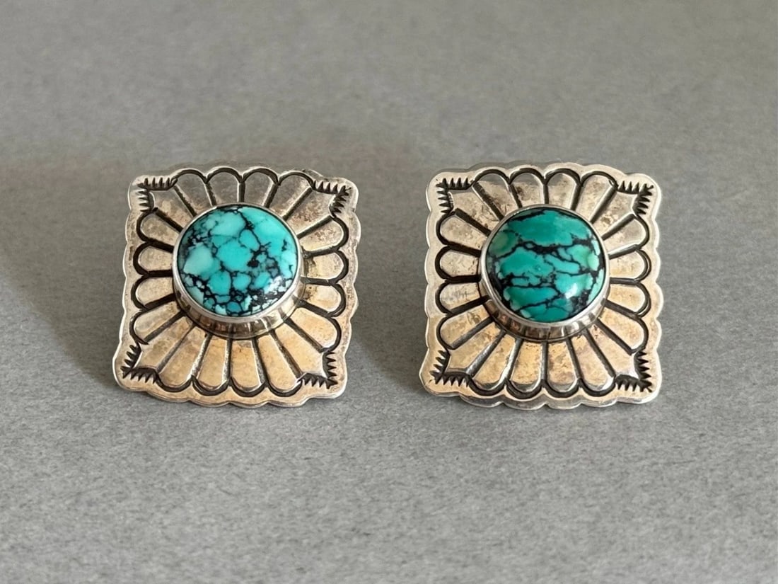 VINTAGE NAVAJO LEONARD PLATERO STERLING SILVER AND TURQUOISE EARRINGS (1 of 2)