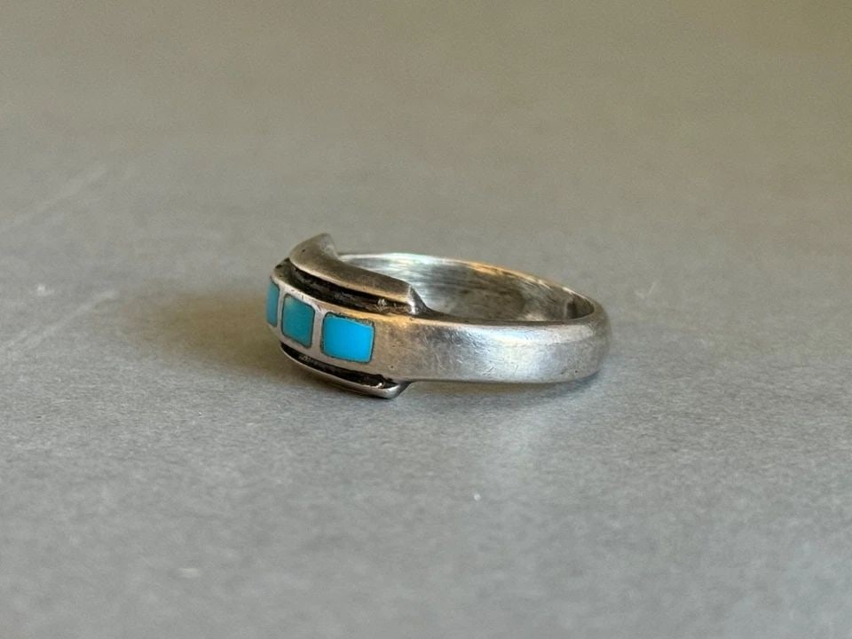 OLD PAWN ZUNI STERLING SILVER WITH INLAID TURQUOISE RING. SIZE 12: OLD PAWN ZUNI STERLING SILVER WITH INLAID TURQUOISE RING. SIZE 12 Old Pawn Zuni Sterling Silver with Inlaid Turquoise Ring. Size 12 ...1/4" Tall