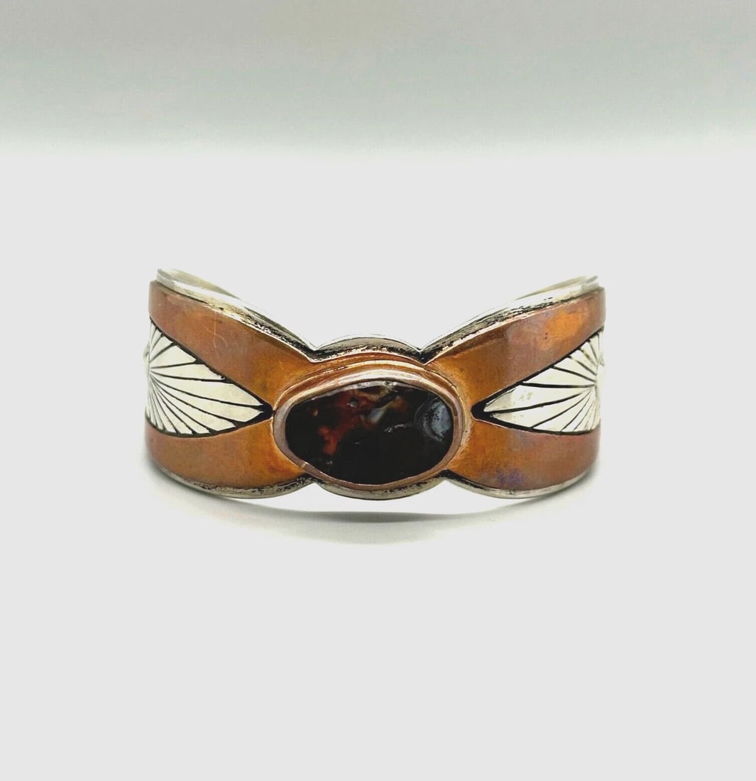 VINTAGE NAVAJO NICKLE SILVER AND COPPER BRACELET SIGNED FL (1 of 2)