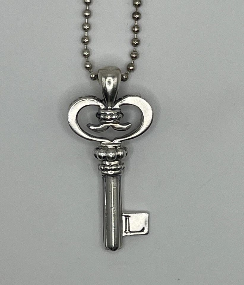 LAGOS CAVIAR STERLING SILVER RARE WONDERS KEY PENDANT W/BEAD CHAIN NECKLACE 33": LAGOS CAVIAR STERLING SILVER RARE WONDERS KEY PENDANT W/BEAD CHAIN NECKLACE 33" LAGOS CAVIAR STERLING SILVER RARE WONDERS KEY PENDANT W/BEAD CHAIN NECKLACE 33" Lagos 33" Key PendantTotal weight is app