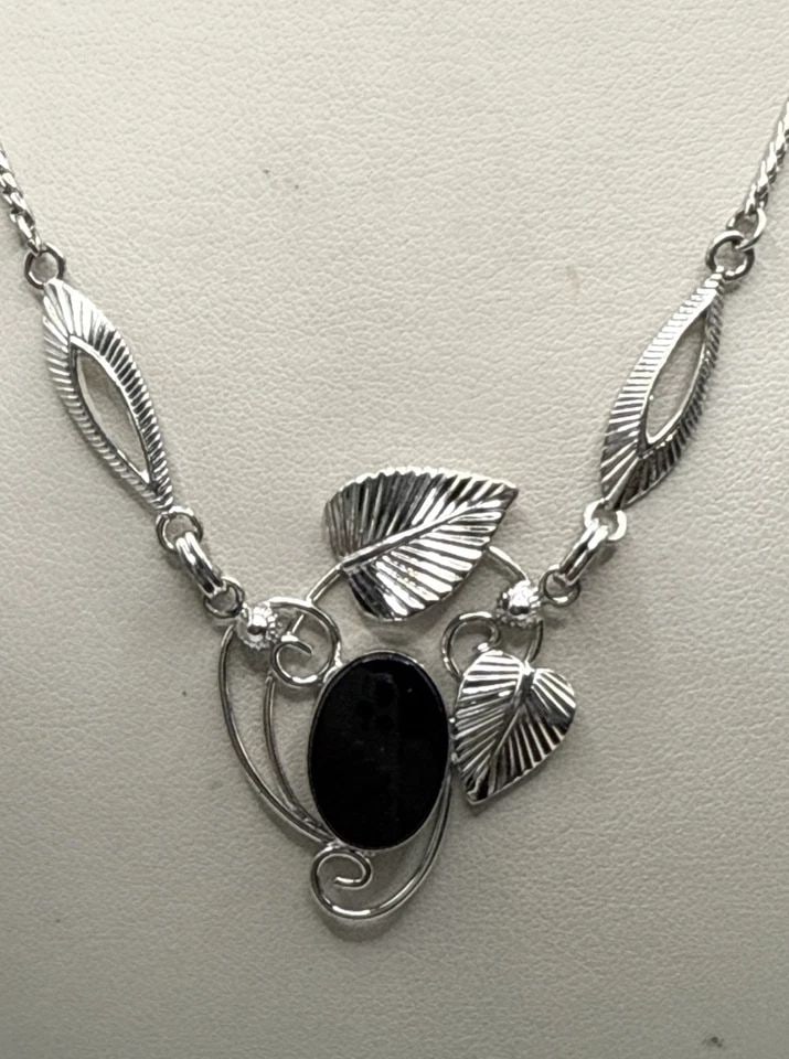 STERLING SILVER & ONYX 16" NECKLACE (1 of 1)
