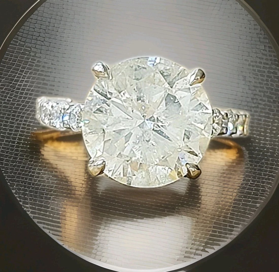Vintage Platinum Engagement Ring 9.65CT. Natural Diamond Round Shape AGI Cert (1 of 2)