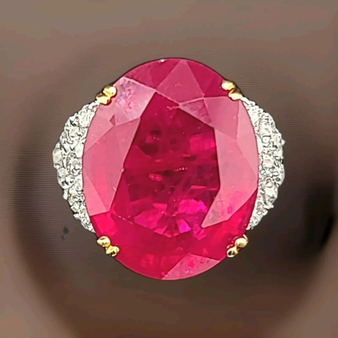 Vintage 14K white Yellow gold cocktail ring 27.98CT. Natural Filled Oval Ruby: VINTAGE 14K WHITE YELLOW GOLD COCKTAIL RING 27.98CT. NATURAL OVAL RUBY Gorgeous vintage 14k white yellow gold ruby ring. vintage ring natural treated lead filled oval cut ruby weight 27.98ct. Size 20x