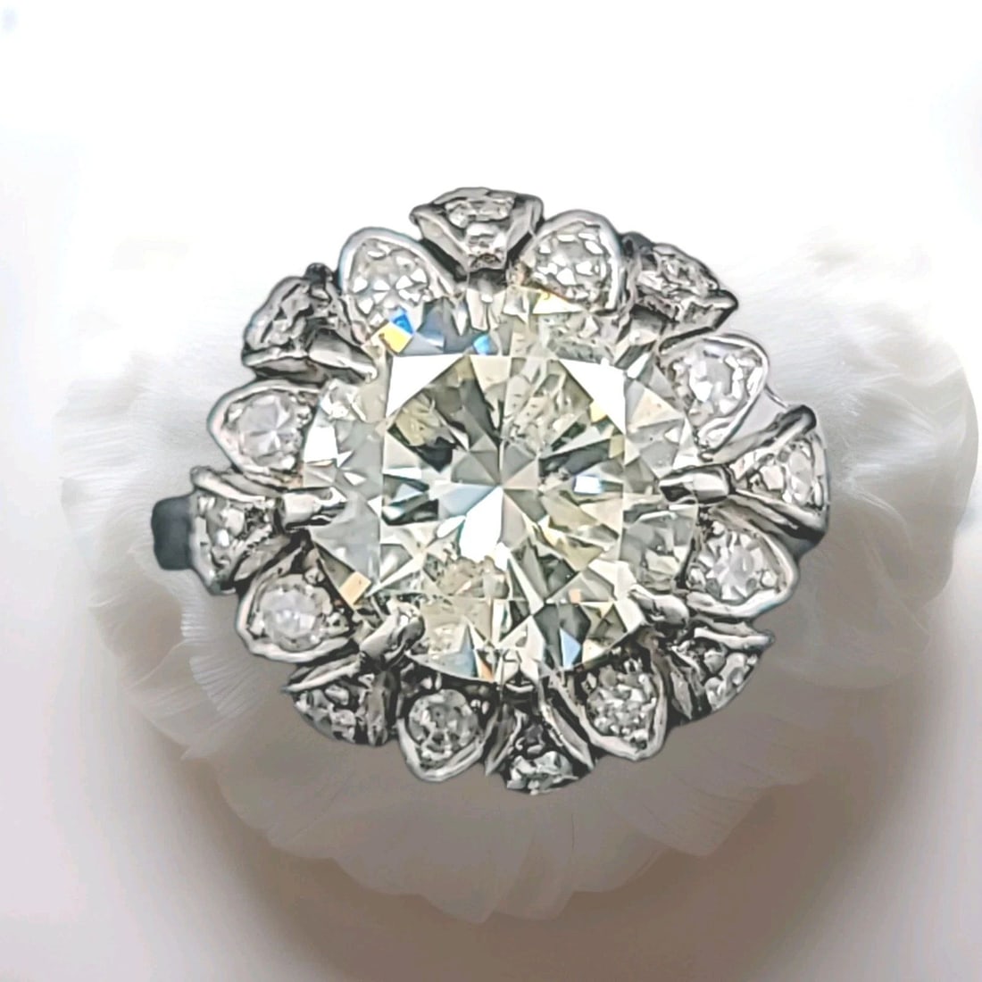 Platinum Vintage Art Deco Filigree Engagement Ring 3.59ct.Natural Round Diamond: PLATINUM VINTAGE ART DECO FILIGREE ENGAGEMENT RING 3.59CT.NATURAL ROUND DIAMOND This Platinum Vintage Art Deco Filigree Engagement Ring features a 3.59ct natural round diamond as the main stone, set i