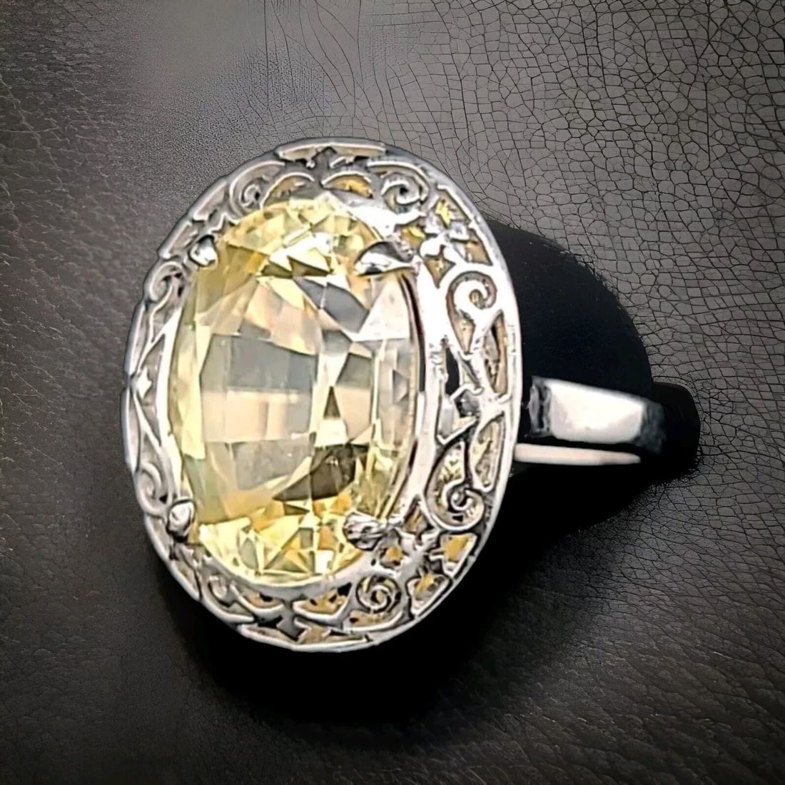 Vintage 14k White Gold Ring 13.23CT. Natural Untreated Yellow Sapphire Oval GIA: VINTAGE 14K WHITE GOLD RING 13.23CT. NATURAL UNTREATED YELLOW SAPPHIRE OVAL GIA GORGEOUS VINTAGE ELEGANT 14K WHITE GOLD RING CIRC 1950S CENTER NATURAL YELLOW SAPPHIRE IN OVAL SHAPE WEIGHT 13.23CARAT s