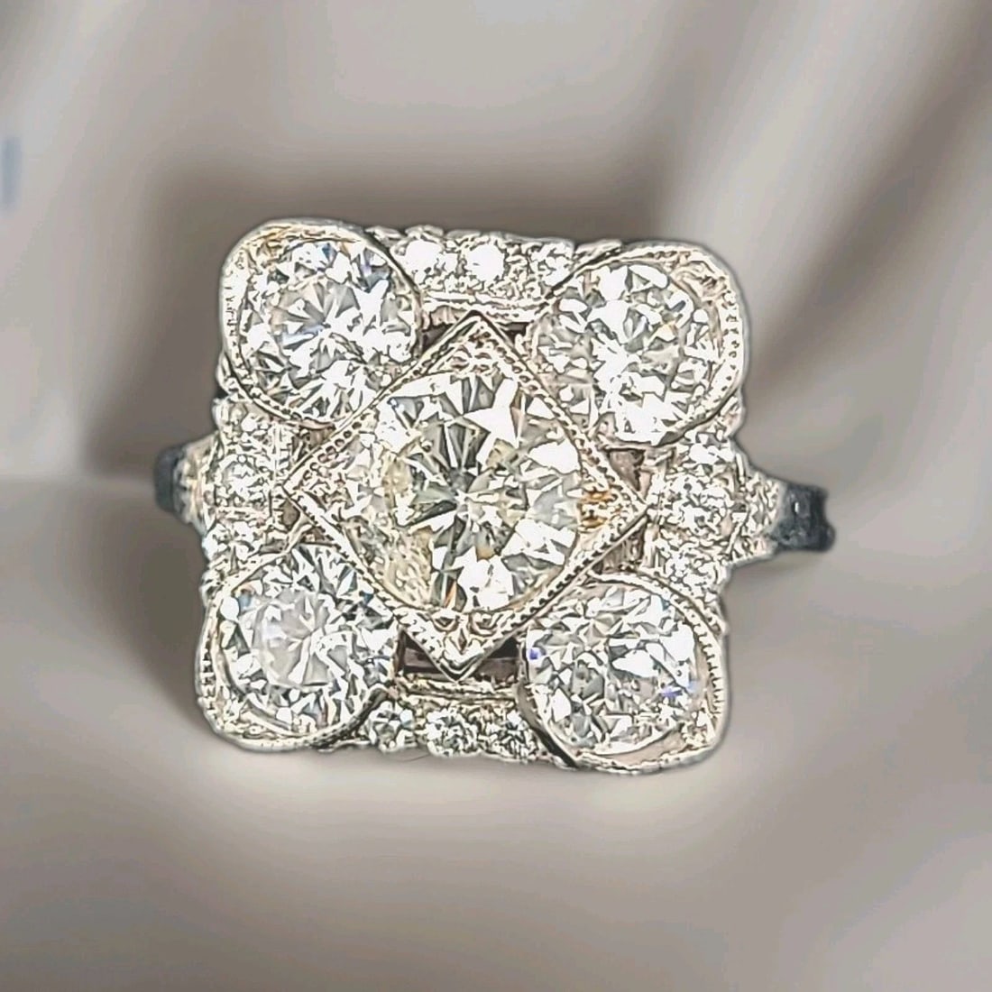 14k White Gold Art Deco Filigree Natural Round Diamond Ring 2.89ct circ 1940's: 14K WHITE GOLD ART DECO FILIGREE NATURAL ROUND DIAMOND RING 2.89CT CIRC 1940'S Gorgeous Vintage art deco filigree Diamond ring in 14k white gold circ 1940's center natural round diamond weight 1.06ct 