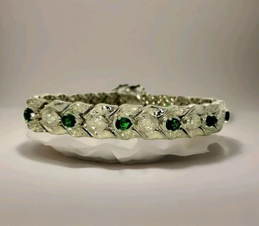 18K White Gold Natural Tsavorite & Diamond Bracelet – 5.44CTW, 7 Inches (1 of 2)