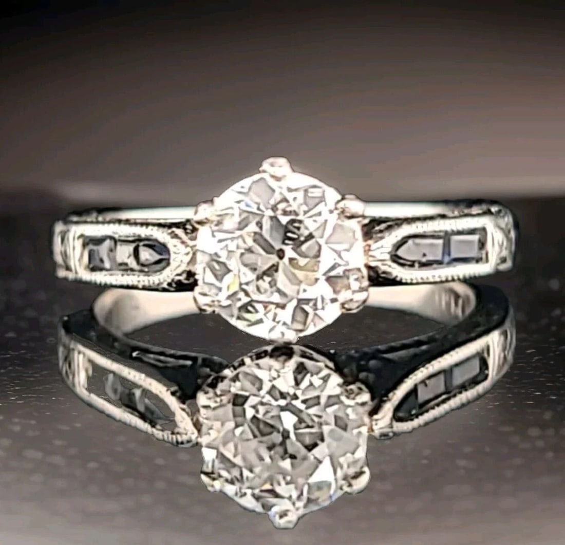 1.10ct Platinum Vintage Engagement Ring Natural Round Diamond circ 1920's: 1.10CT PLATINUM VINTAGE ENGAGEMENT RING NATURAL ROUND DIAMOND CIRC 1920'S Gorgeous Vintage Round Diamond Platinum Engagement ring circ 1920's center round euro cut natural diamond weight 1.10ct. Size 