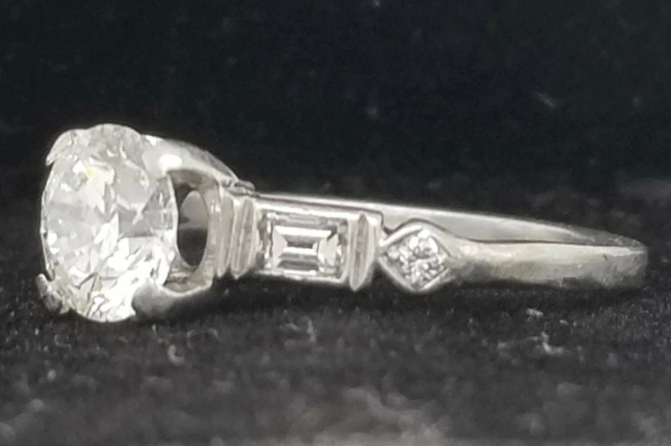 Vintage Platinum Engagement Ring 1.09CT. Natural Euro Cut Round Diamond SI2: VINTAGE PLATINUM ENGAGEMENT RING 1.09CT. NATURAL EURO CUT ROUND DIAMOND SI2 GORGEOUS platinum Vintage ring natural euro cut diamond engagement ring center Natural European cut diamond round shape weig
