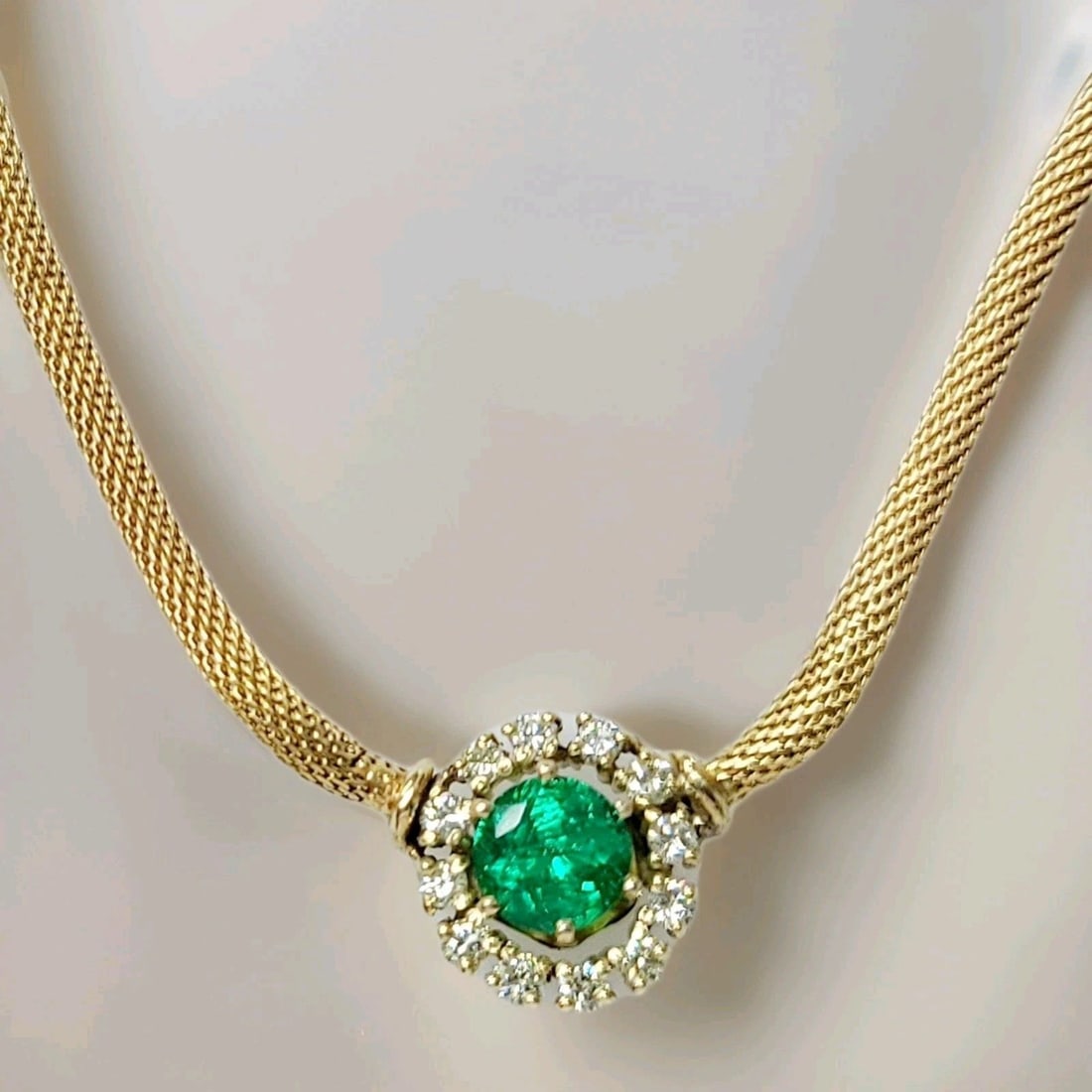 Vintage 14K Yellow Gold 1.25ct Natural Green Emerald & 0.65ct Diamond Necklace (1 of 2)