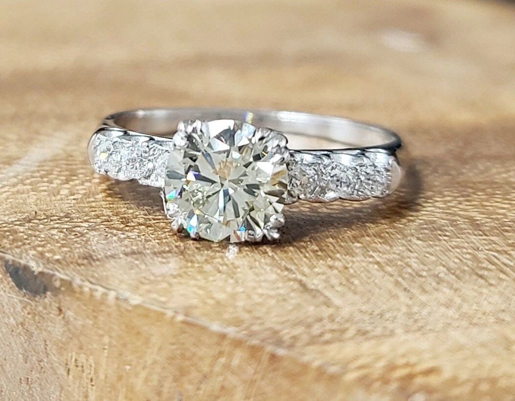 Vintage Platinum Engagement Ring 1.22CT.Natural Old Euro Round Cut Diamond: VINTAGE PLATINUM ENGAGEMENT RING 1.22CT.NATURAL OLD EURO ROUND CUT DIAMOND Vintage platinum round cut diamond engagement RING CENTER natural round old euro cut diamond WEIGHT 1.22CT SIZE 6.8mm SI1-K c