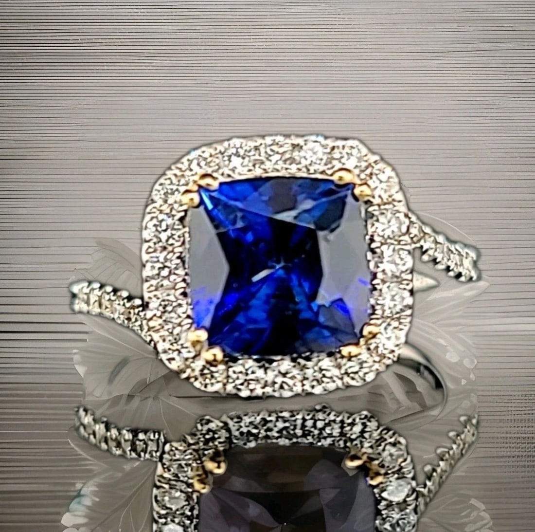 18k White & Yellow Gold Engagement Ring 3.09ct. Natural Blue Sapphire Cushion: 18K WHITE & YELLOW GOLD ENGAGEMENT RING 3.09CT. NATURAL BLUE SAPPHIRE CUSHION GORGEOUS 18k white & Yellow gold sapphire engagement ring center natural treated diffused blue sapphire cushion shape weig