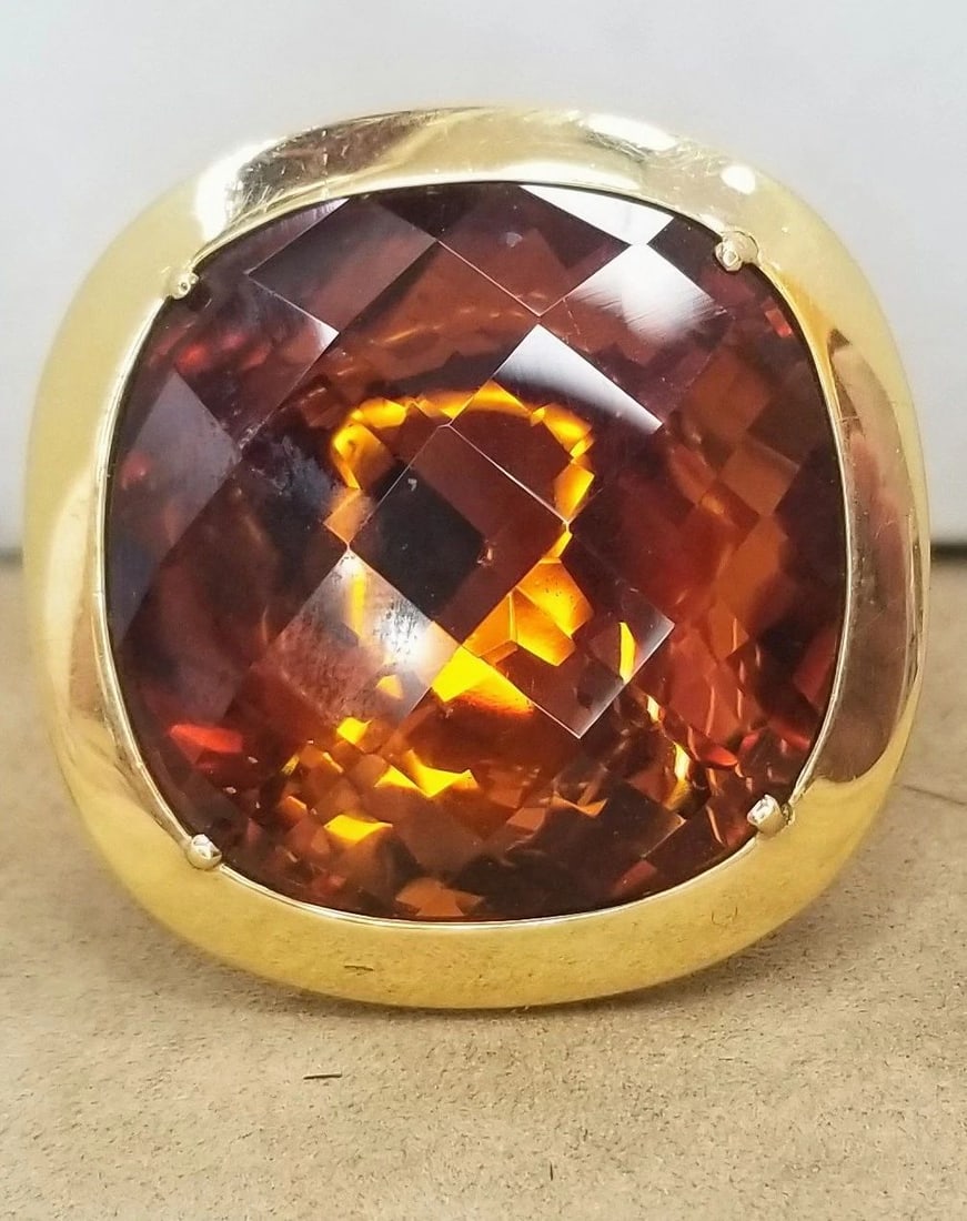 18K YELLOW GOLD RING 32.40CT. GEM CUSHION CITRINE (1 of 2)