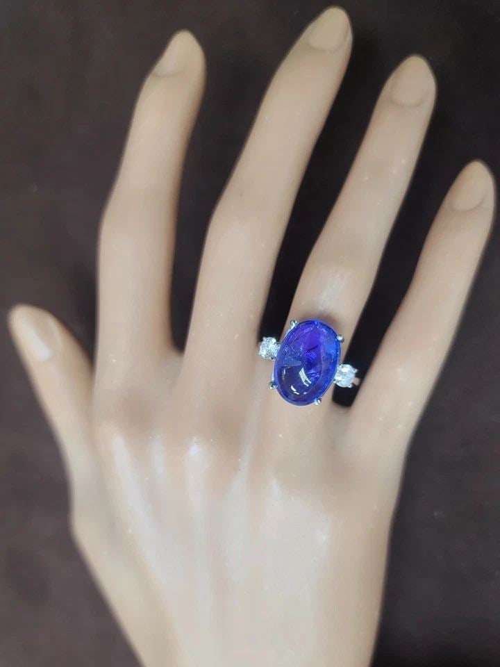 Vintage 14k White Gold Engagement Ring 12.55CT.Natural Tanzanite Oval Cabochon: VINTAGE PLATINUM ENGAGEMENT RING 11.40CT.NATURAL TANZANITE OVAL CABOCHON GORGEOUS vintage platinum engagement ring gem natural tanzanite in cabochon shape Center set natural tanzanite in cabochon shap